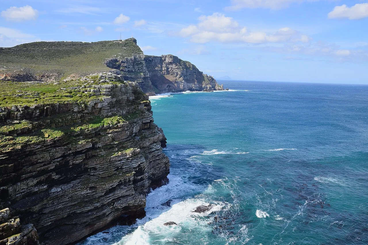 ساحل و صخره‌های Cape Point در آفریقای جنوبی